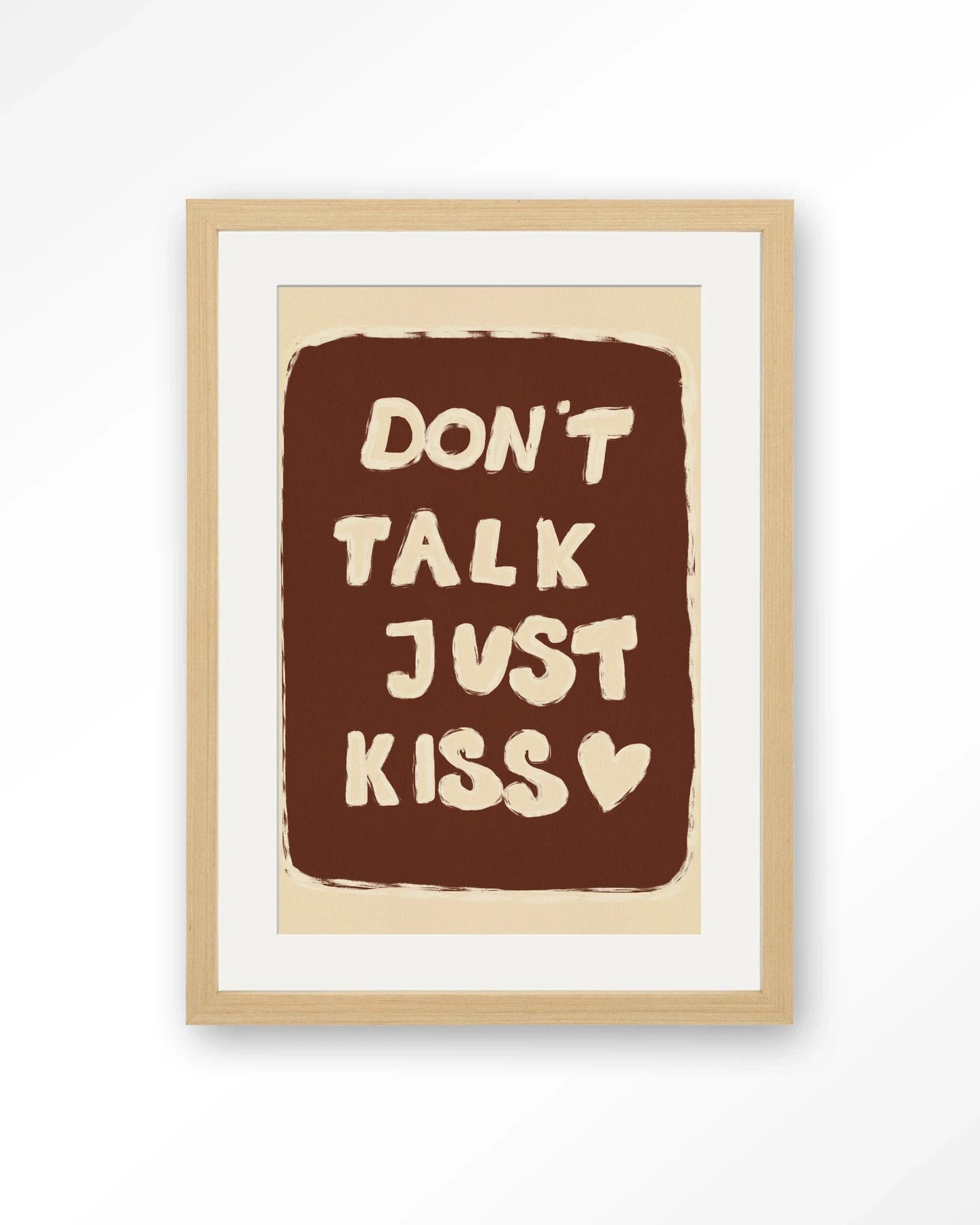 Just Kiss - Moderne Wanddecoratie | Artprint, Glass Art, Wandkleed by Urban Cotton
