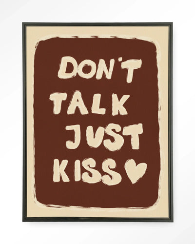 Just Kiss - Moderne Wanddecoratie | Artprint, Glass Art, Wandkleed by Urban Cotton