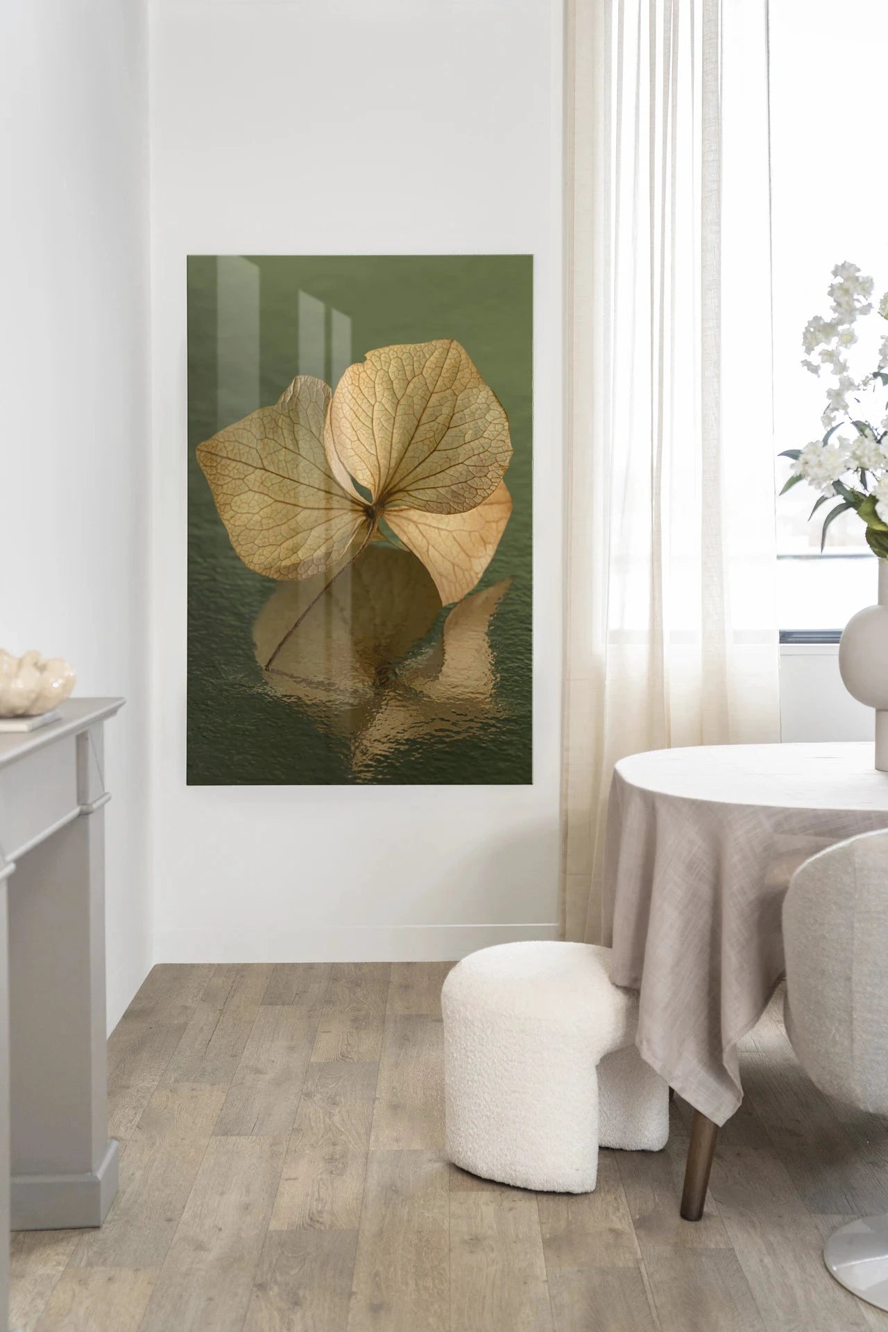 Leaf Me: In Reflection - Moderne Wanddecoratie | Artprint, Glass Art, Wandkleed by Urban Cotton