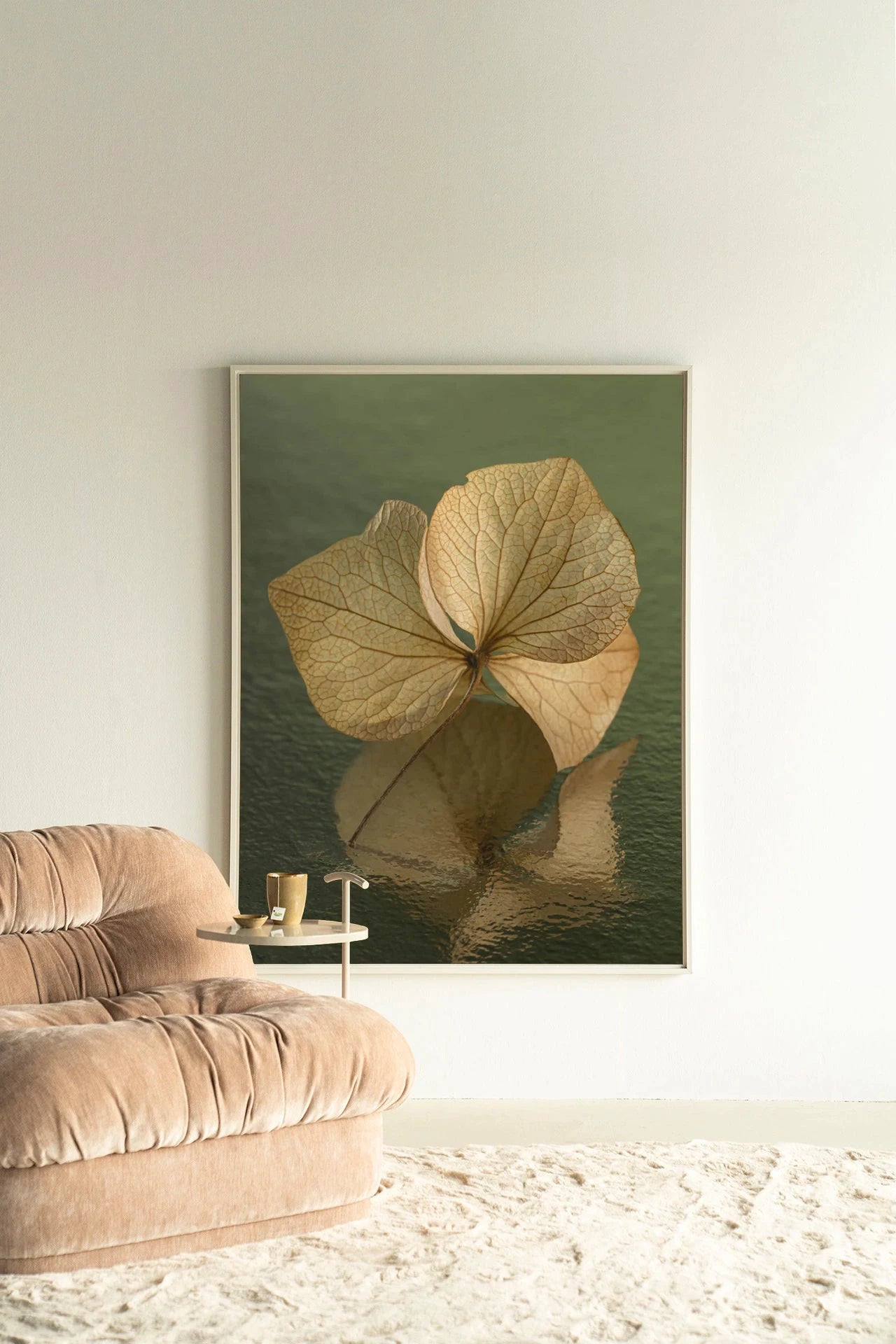 Leaf Me: In Reflection - Moderne Wanddecoratie | Artprint, Glass Art, Wandkleed by Urban Cotton
