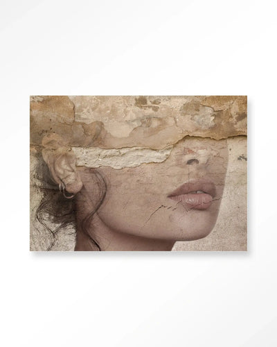 Face Behind The Wall - Moderne Wanddecoratie | Artprint, Glass Art & Wandkleed by Urban Cotton