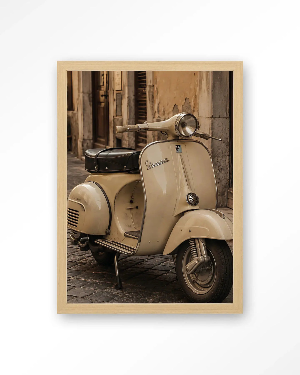 Vespa Crema - Moderne Wanddecoratie | Artprint, Glass Art & Wandkleed by Urban Cotton