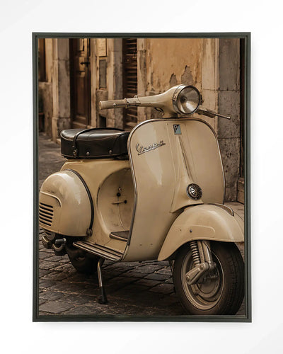 Vespa Crema - Moderne Wanddecoratie | Artprint, Glass Art & Wandkleed by Urban Cotton