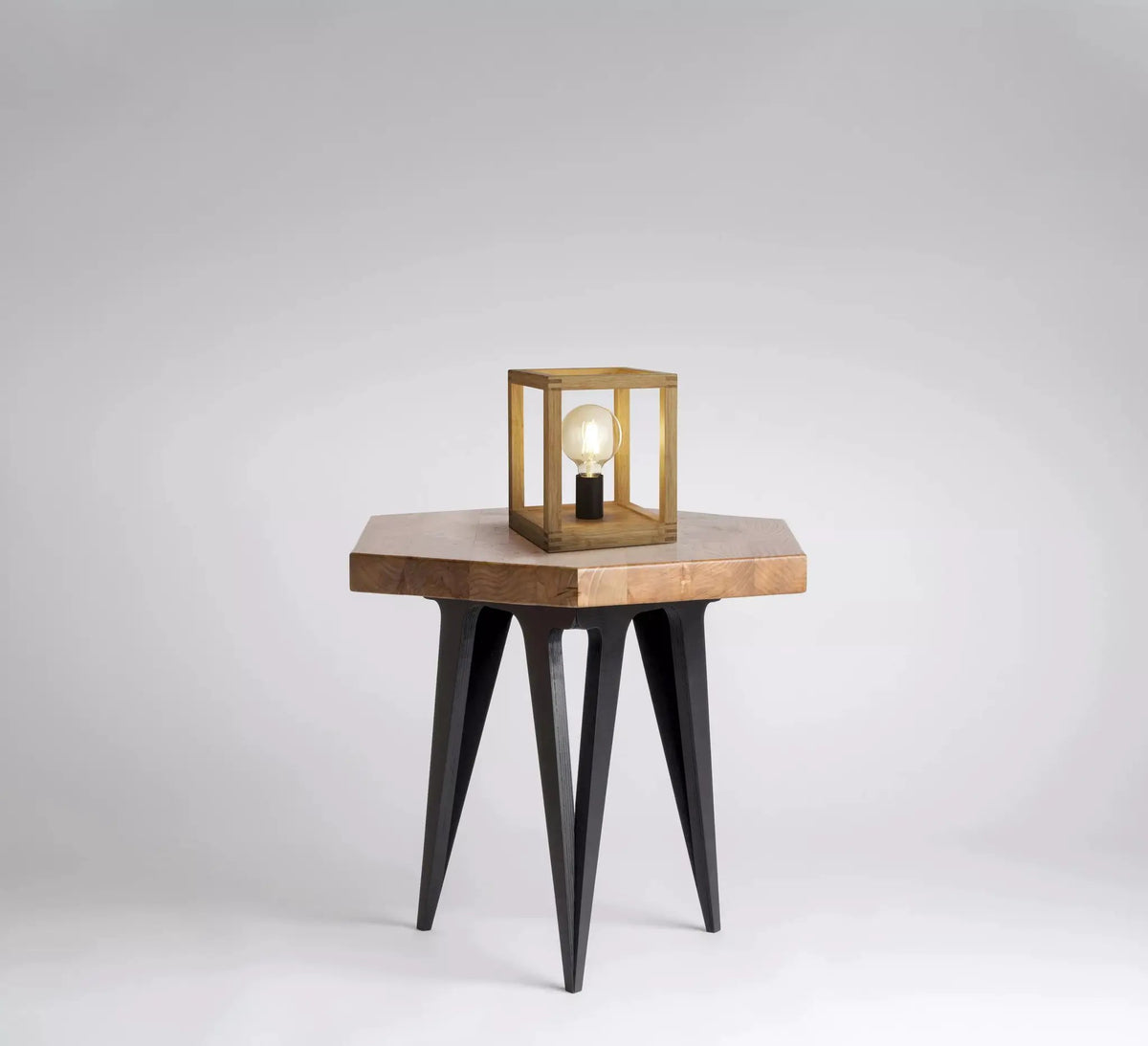 Tafellamp Square - Natural Wood and Black by Searchlight