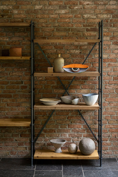 Shelf Iron