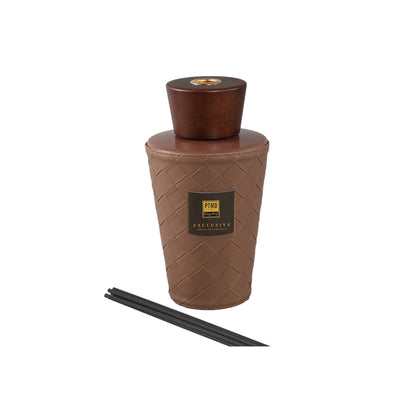 PTMD giftset Exclusive Oak Blackcurrant Geurstokjes 1l en Geurkaars 900g