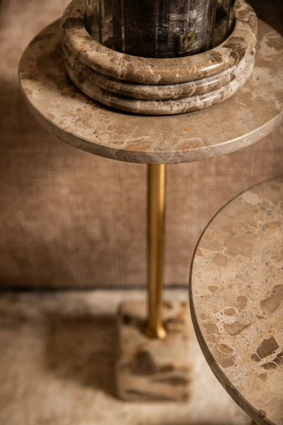 Ebe beige marmeren lage bijzettafel met rond blad by PTMD