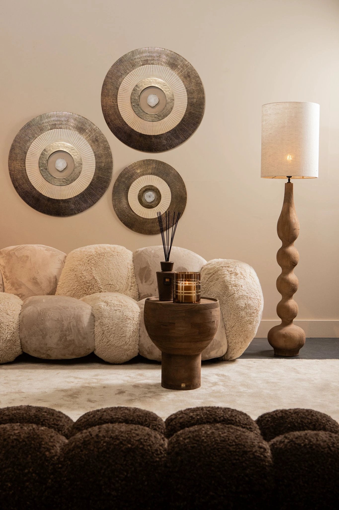 Jacci Gouden Gegoten Aluminium Wandpaneel Centrale Ronde Steen L by PTMD