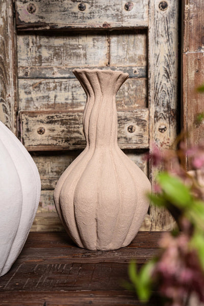 Lydia lichtbruine keramische spiraal-geribbelde vaas L by PTMD