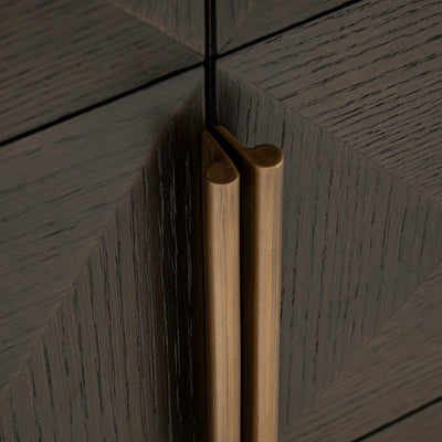 Dressoir Claremont bruin 4 deuren 2 planken by Richmond Interiors