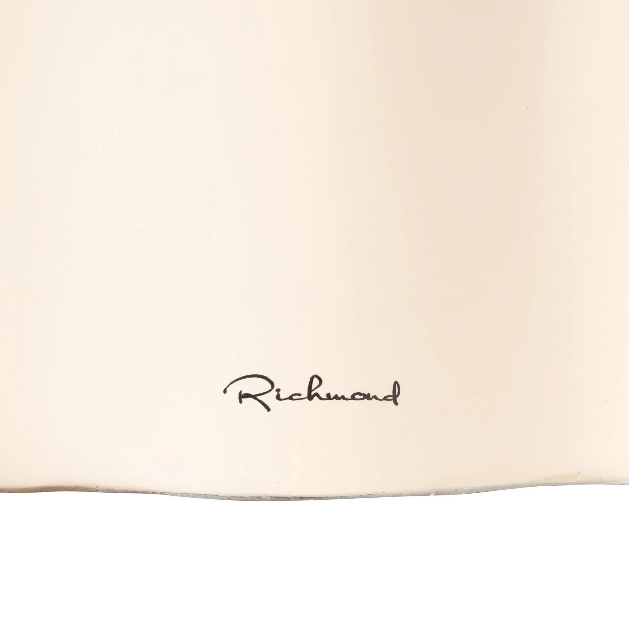 Buiten eettafel Urban Bloom zandsteen 140x140 by Richmond Interiors