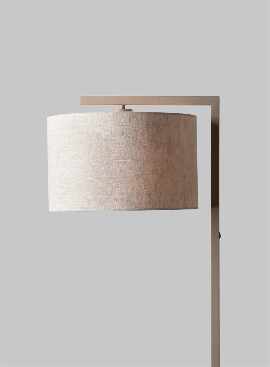 Vloerlamp Boston, zand met beige kap Ø32 x20xm by it's about RoMi