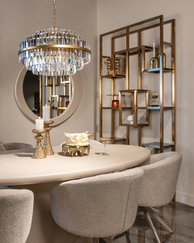 Kleine Desire kroonluchter van Richmond Interiors met glanzende metalen afwerking en elegante design, hangend aan het plafond.