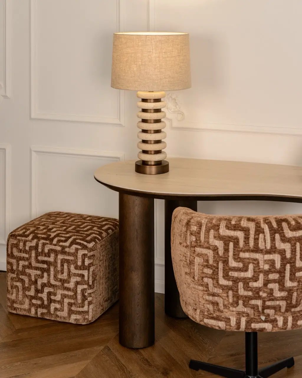 Eetkamerstoel Dinan brown labyrint brandvertragend - draaibaar by Richmond Interiors