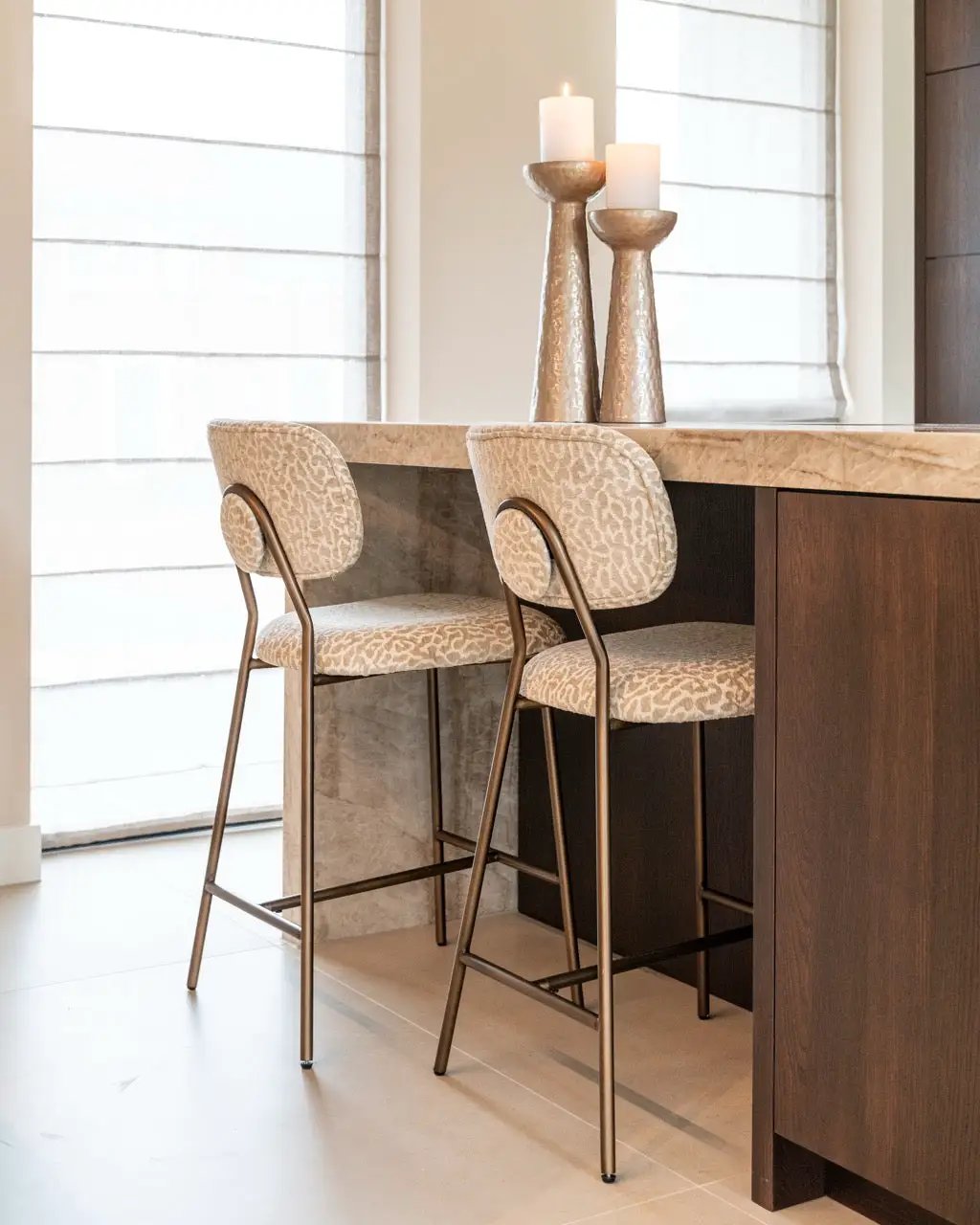 Counterstoel Xenia beige luipaard brandvertragend (Set van 2) by Richmond Interiors