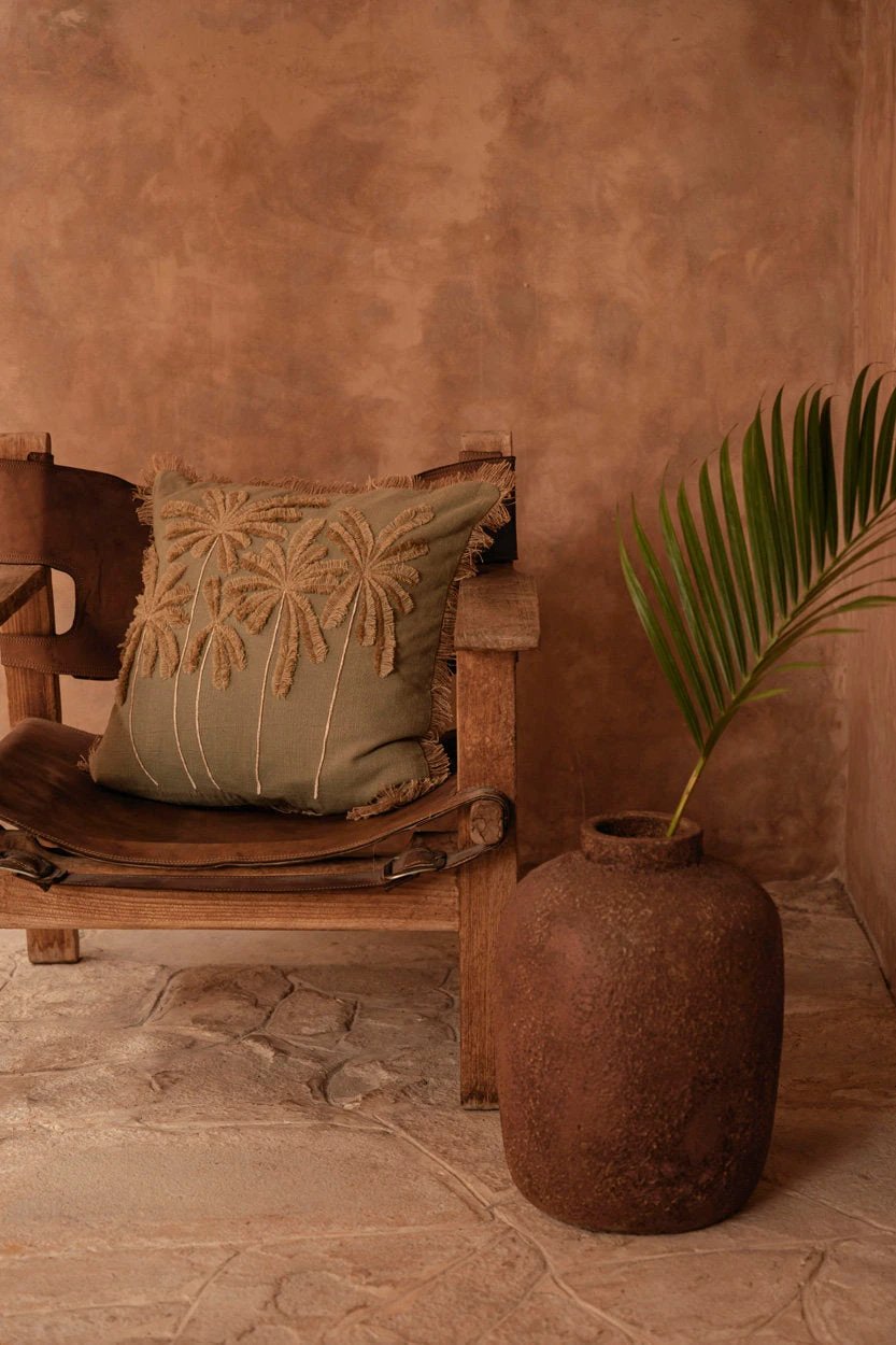 Kussenhoes 'Tropische Bries' - bosgroen - 50x50cm by Bazar Bizar Antwerp