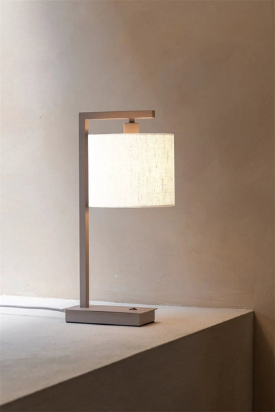 Tafellamp Boston zand met witte kap Ø18 x 15cm by it's about RoMi