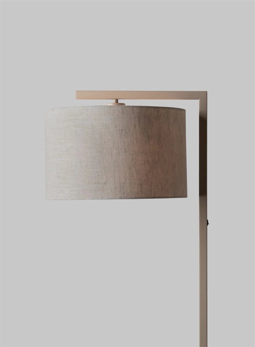 Vloerlamp Boston, zand met zandkleurige kap Ø32 x20xm by it's about RoMi