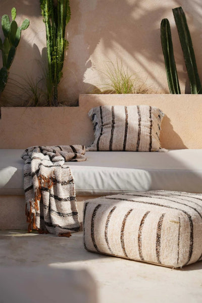 De Oh My Gee Kussenhoes - Bohemian Wit - 60x60 by Bazar Bizar Antwerp