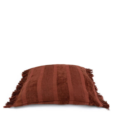 De Oh My Gee Kussenhoes - Bordeaux Velvet - 60x60 by Bazar Bizar Antwerp