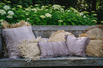 De Oh My Gee Kussenhoes - Concrete Velvet - 30x50 by Bazar Bizar Antwerp