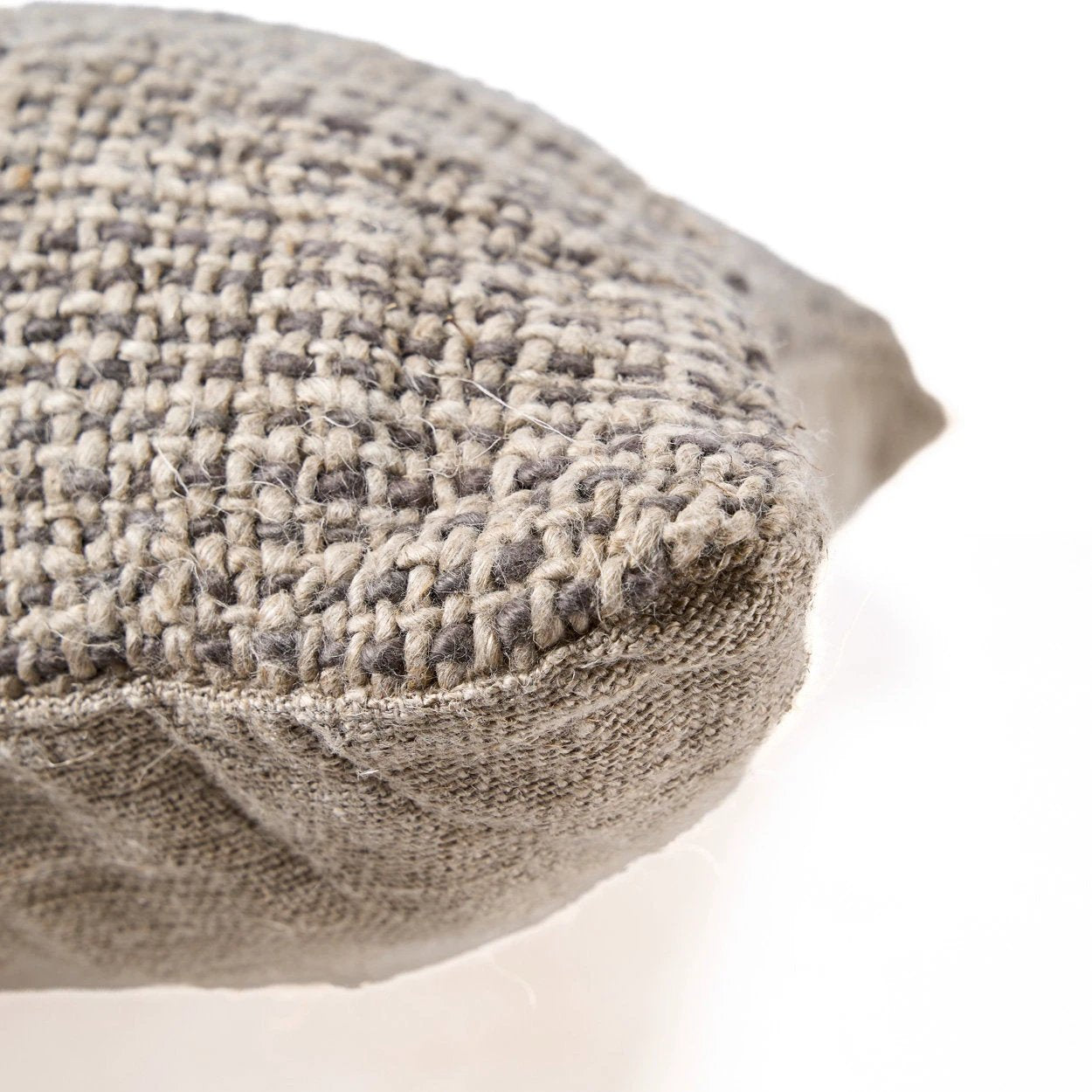 Kussenhoes met linnenstructuur - natuurlijk zwart - 50x50cm by Bazar Bizar Antwerp