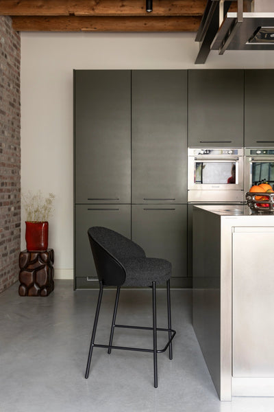 Counterstoel Rodin Bouclé Black by Dutchbone