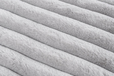 Plaid Plush 150x200 in 6 kleuren by Lalee