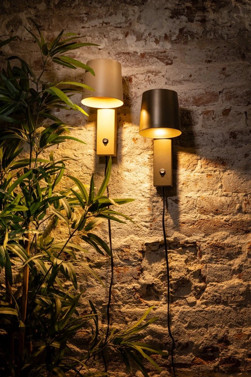 ETH Priscilla Wandlamp Anodic Brown by ETH