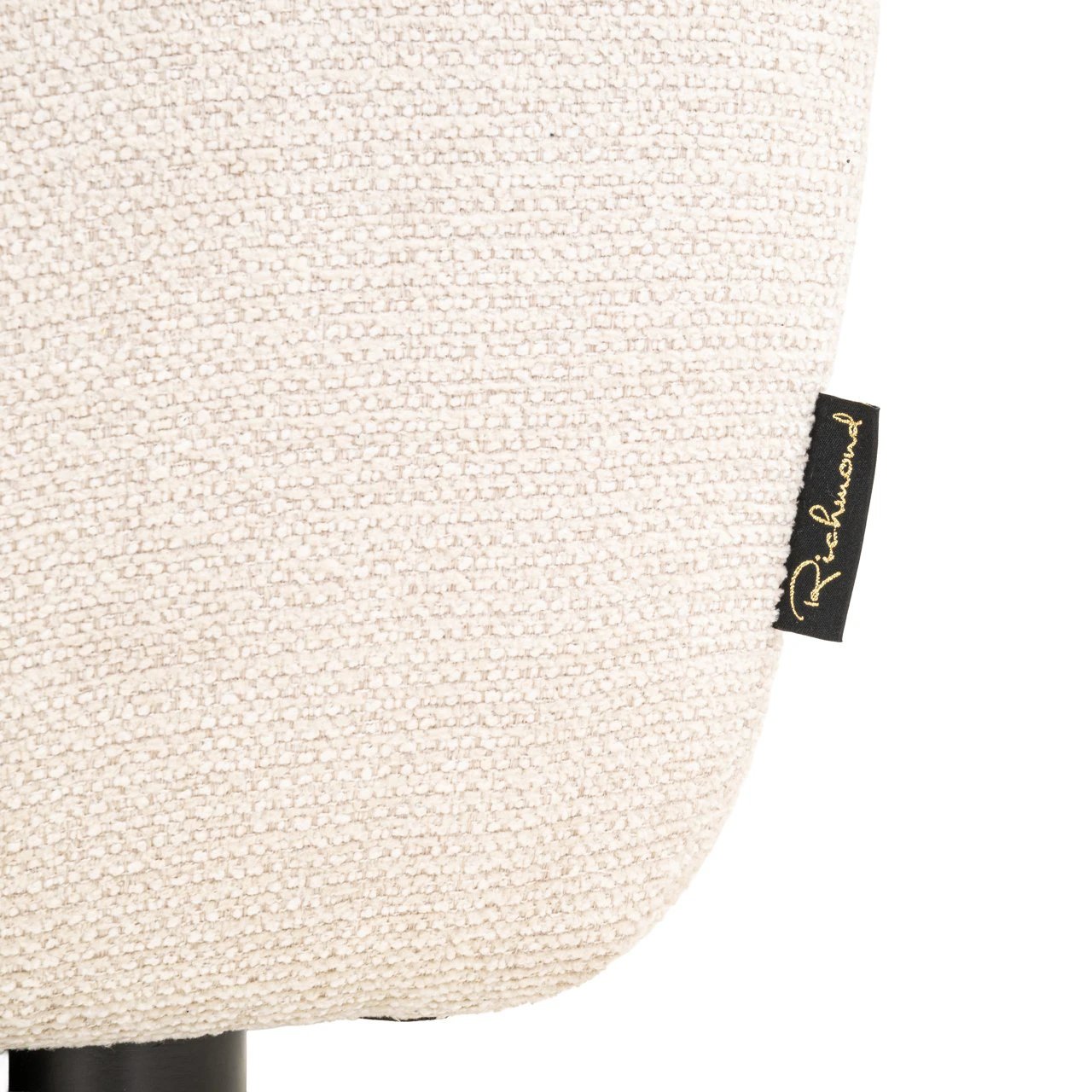 Bank Jezebel crème fancy by Richmond Interiors