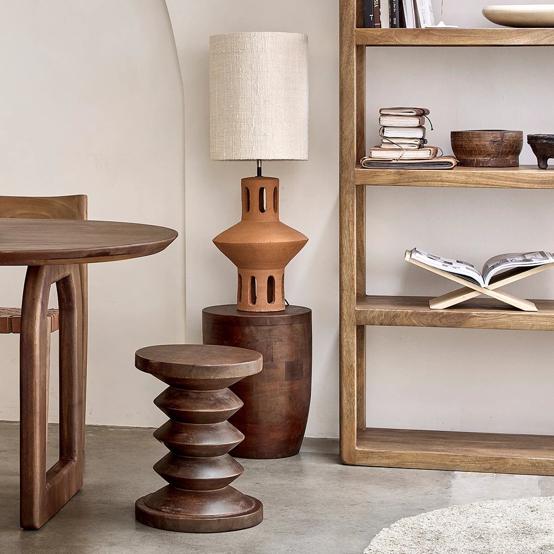 kruk/bijzettafel Pacific mangohout Kiribati by Raw Materials Amsterdam