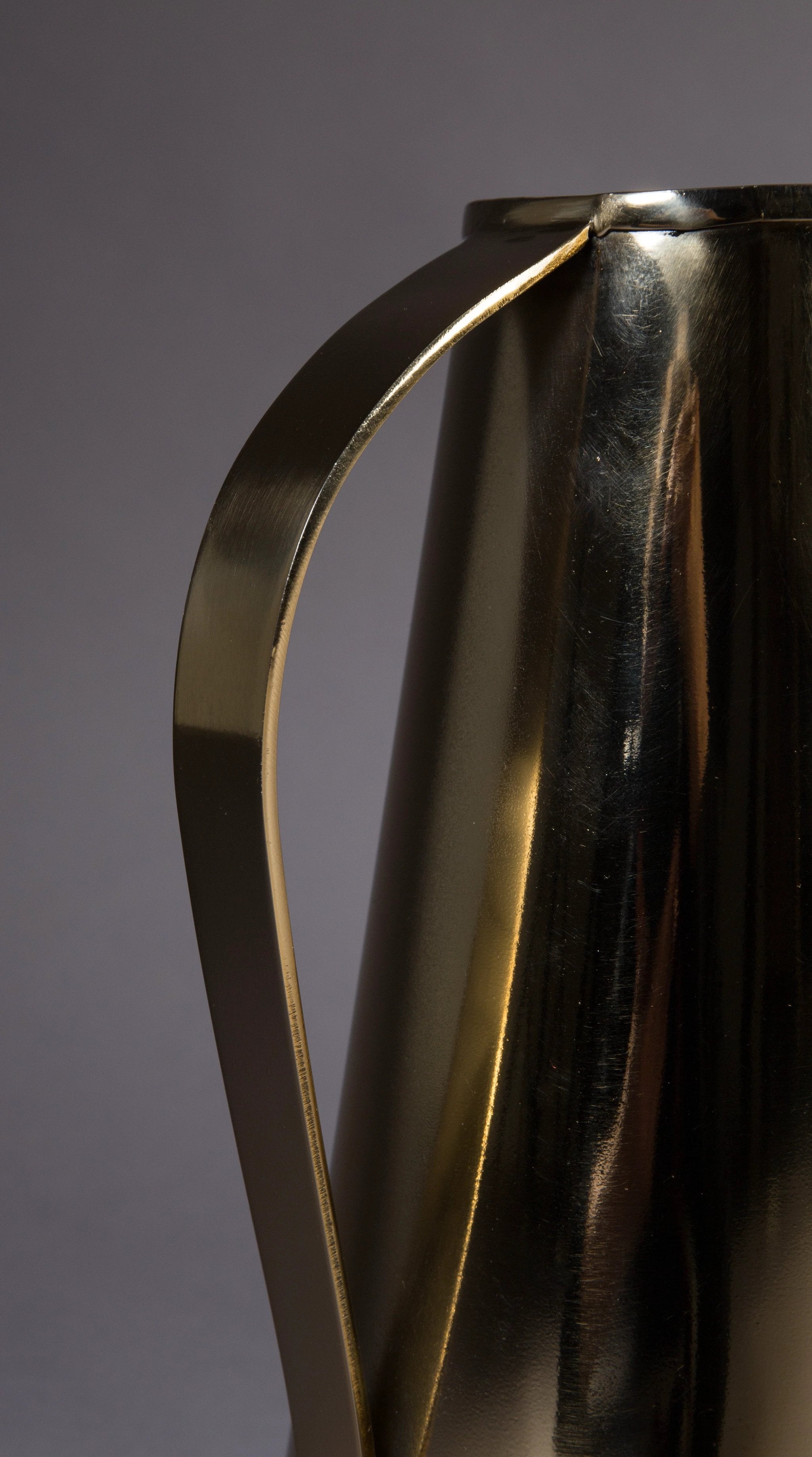 Vaas Kassan by Dutchbone