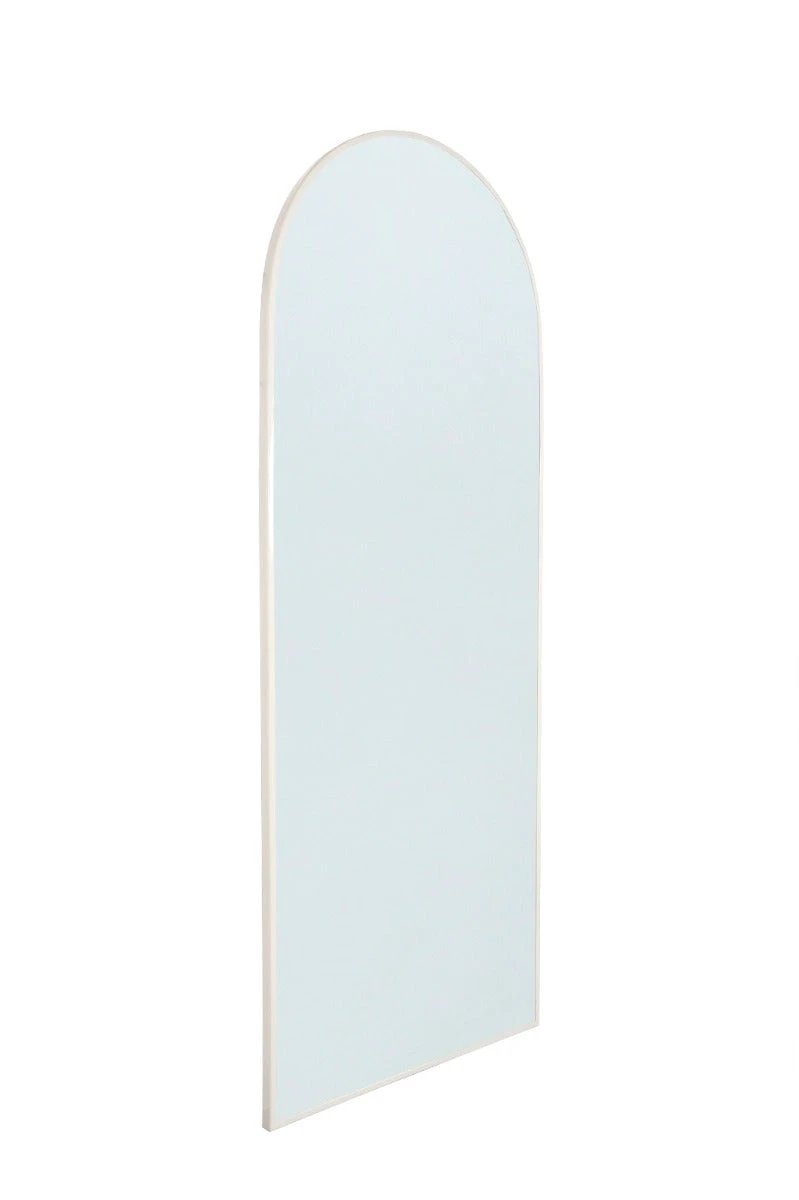 Ruim spiegel Brix Lauren van 200cm met een slanke rand, geschikt voor moderne interieurdecoratie.