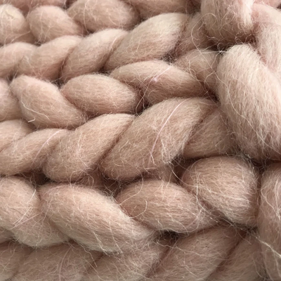 Plaid grof gebreid 100% wol blush pink by Rocaflor