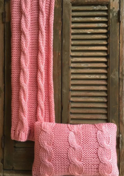 Deken gebreid kabelpatroon Koraalroze - depauwwonen
