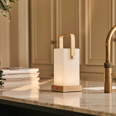 Tafellamp oplaadbaar Harper lichtbruin hout by Tavellio - Amsterdam