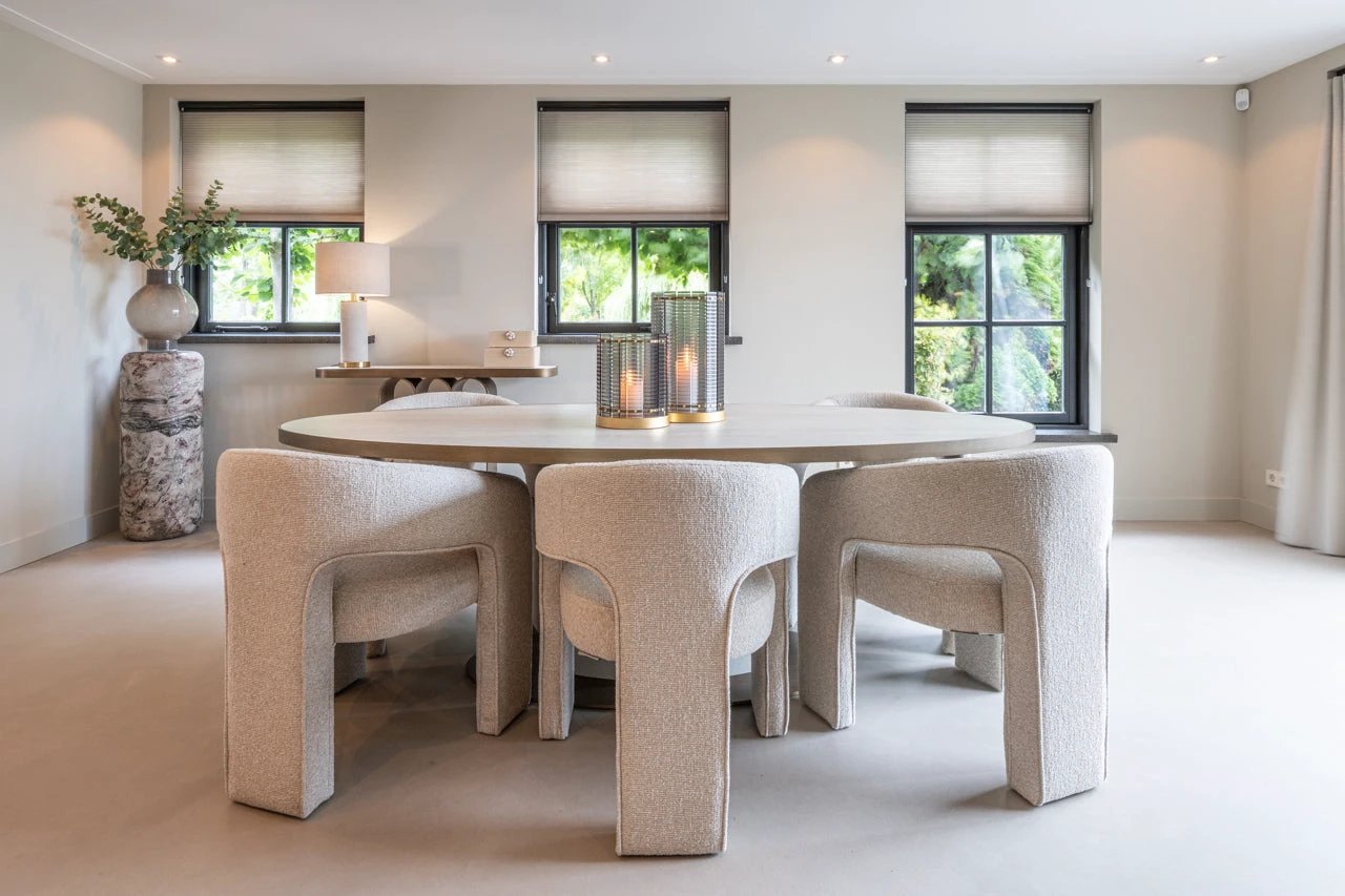 Stoel Belle biscotti brandvertragend by Richmond Interiors