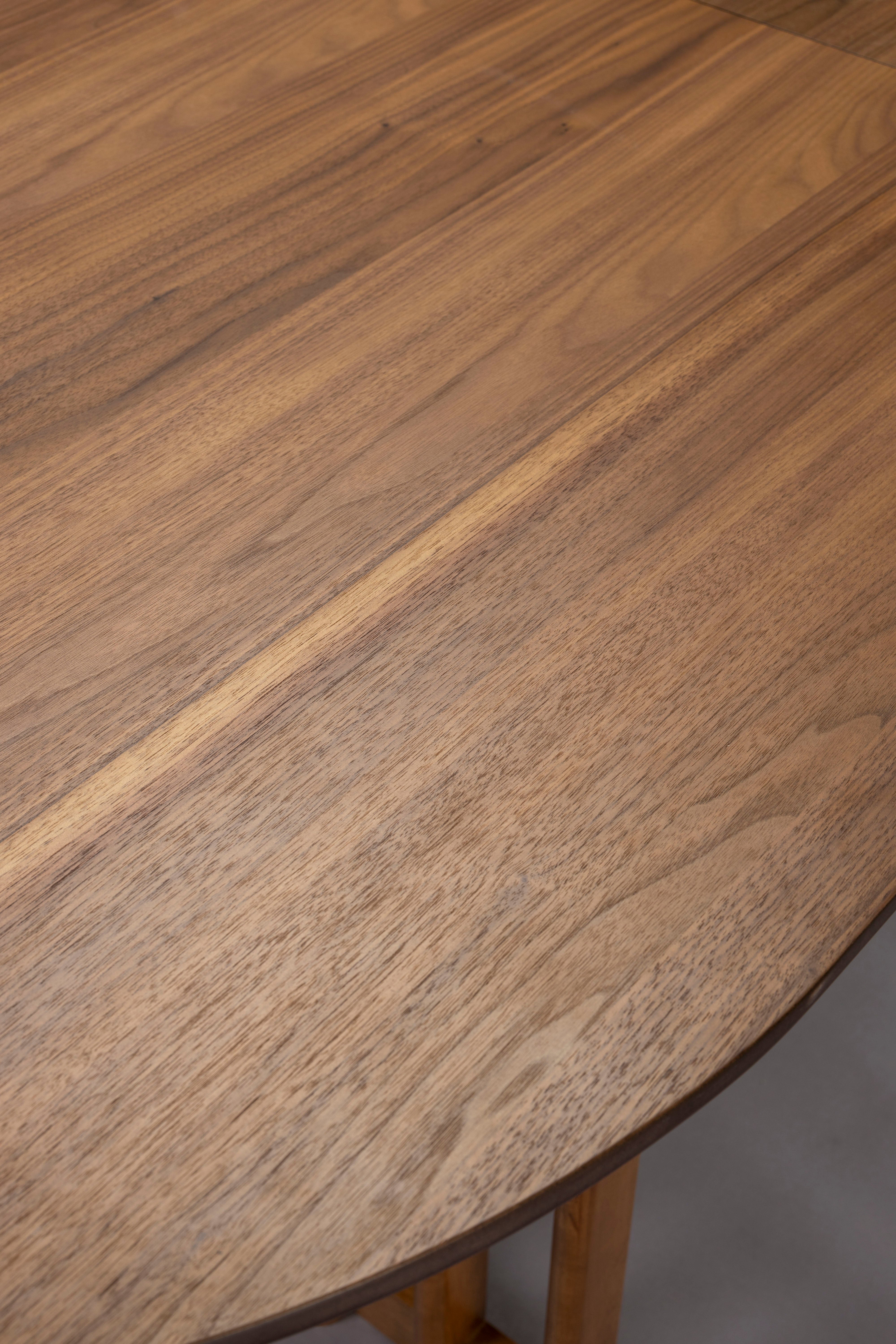 Eetafel Barlet 200/240x90 Walnut by Dutchbone