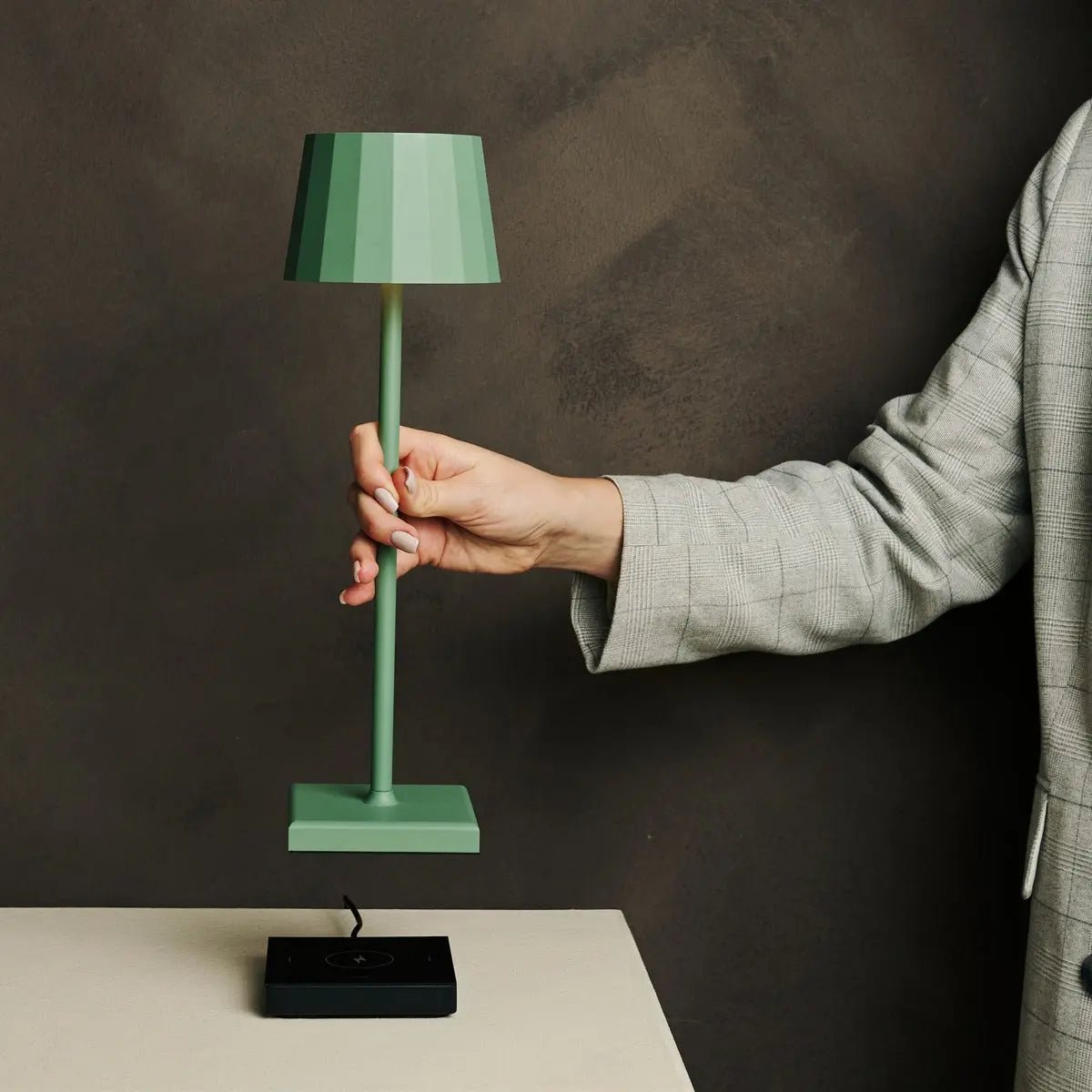 Tafellamp oplaadbaar Wouter salie groen