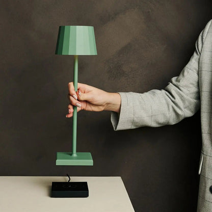 Tafellamp oplaadbaar Wouter salie groen