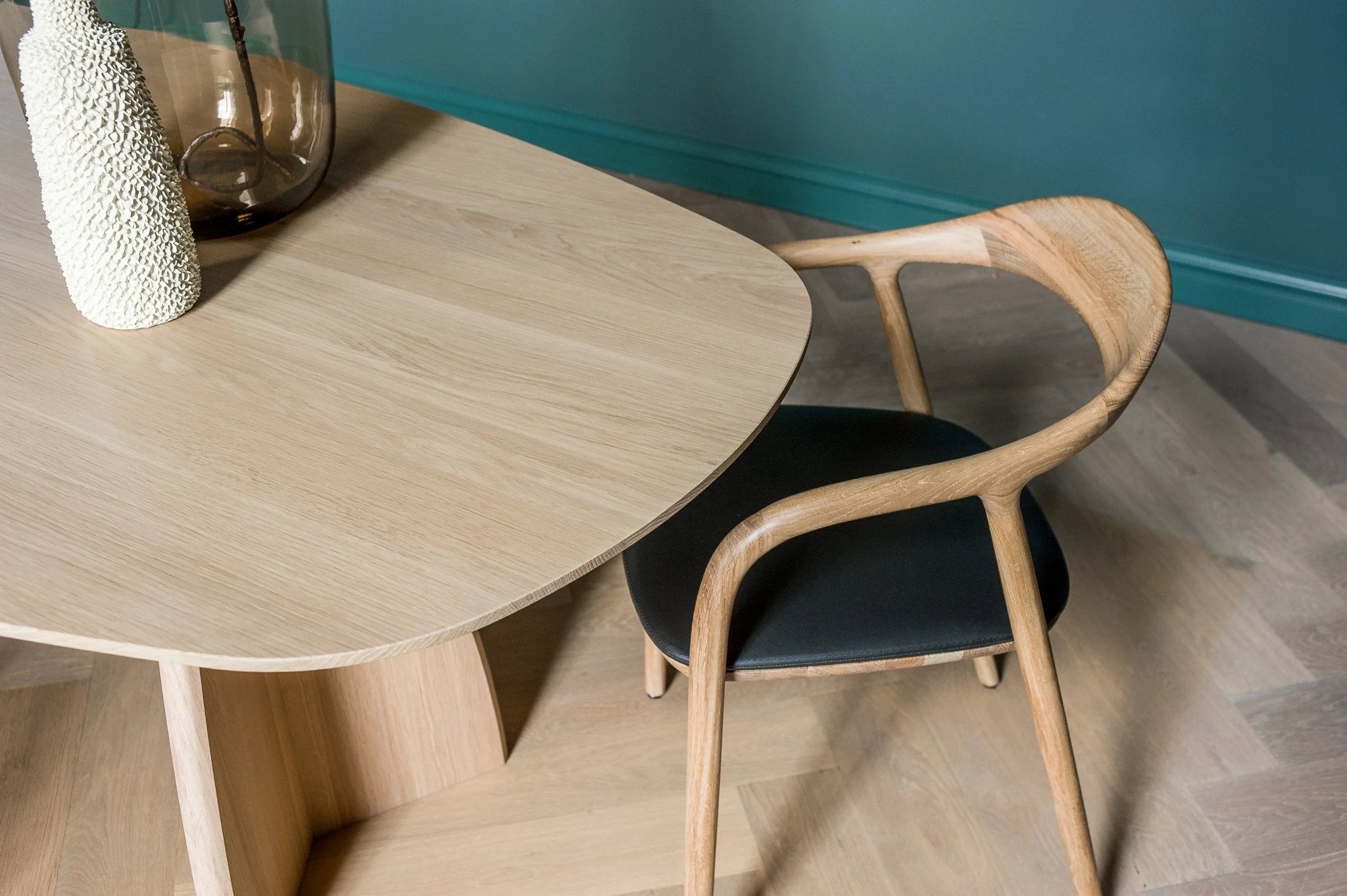 Deens Ovaal | Belair Wood by Forme