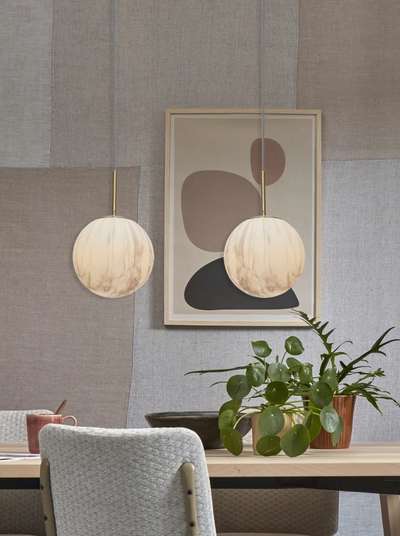 Hanglamp glas/ijzer Carrara globe Ø22 - M by it's about RoMi