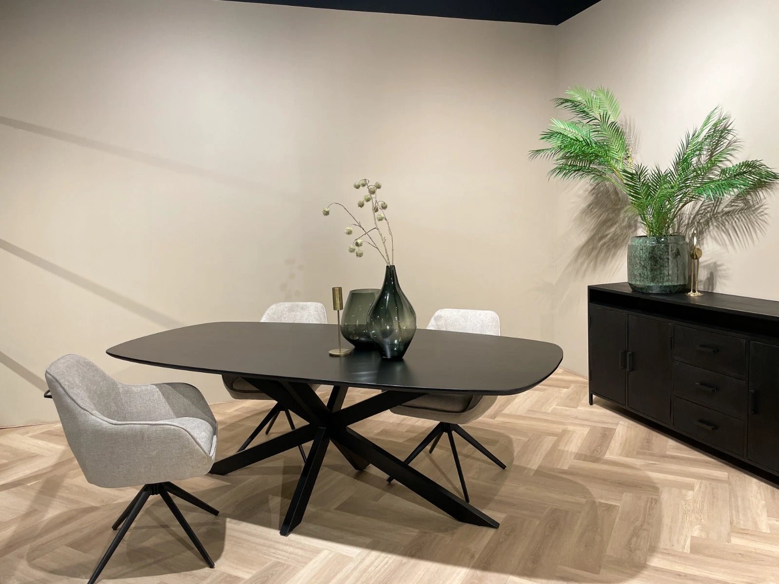 Eettafel Jesper Deens Ovaal Zwart 230cm by Livingfurn
