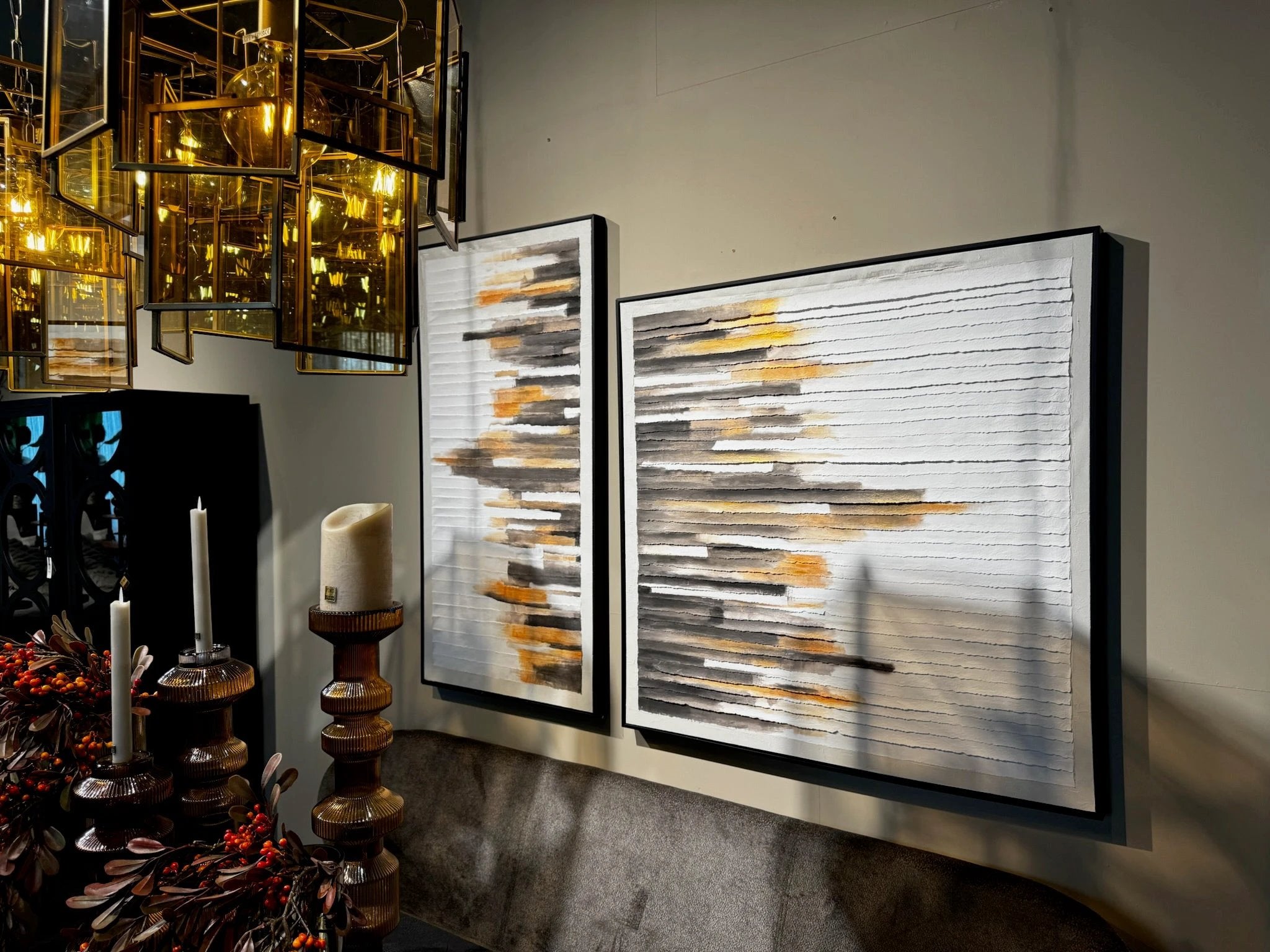 Rechthoekig ingelijst wandpaneel van PTMD met poly strips, moderne decoratie voor aan de muur, zichtbaar in de afbeelding.