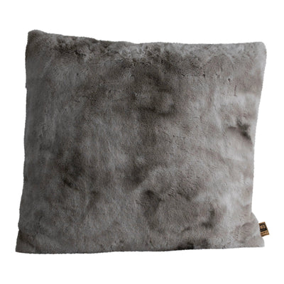 Grijs faux fur vierkant kussen van PTMD met linnen uiterlijk, zacht en comfortabel voor woonkamer of slaapkamer.