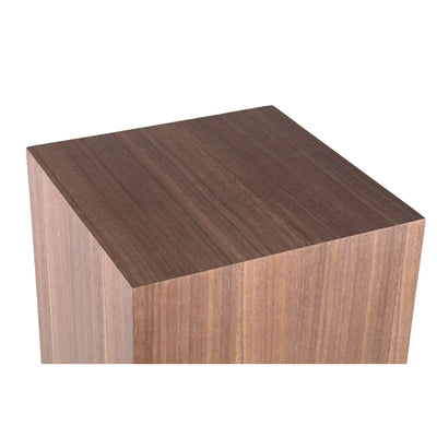 Twee natuurlijke zuilen van PTMD uit de Tiess collectie, decoratieve set voor interieurdecoratie, gemaakt van hout of natuursteen.