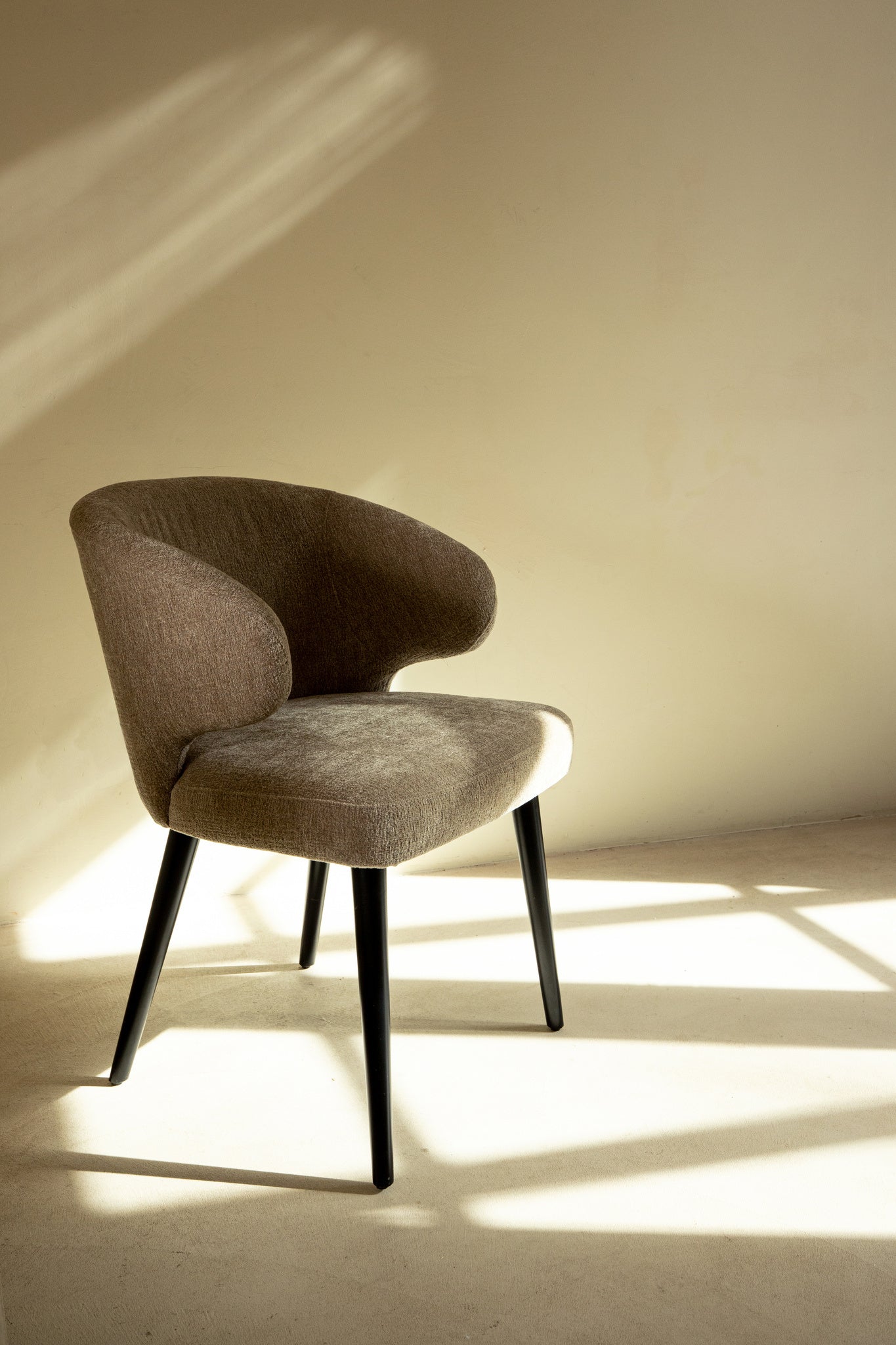 Fiori Yellow 6057 dining chair black wood legs - depauwwonen