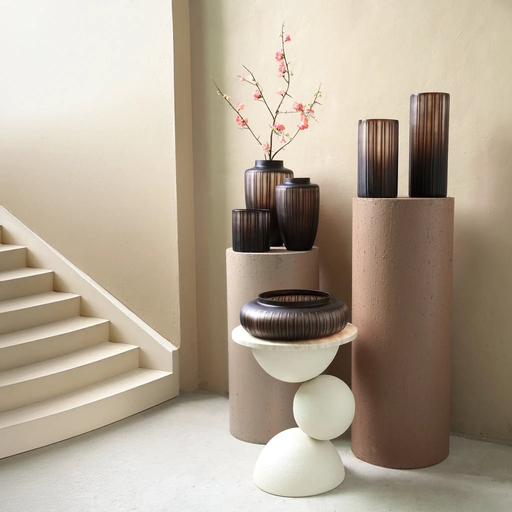 Linesa Brown gegraveerde glazen ronde vaas met matte afwerking S by PTMD