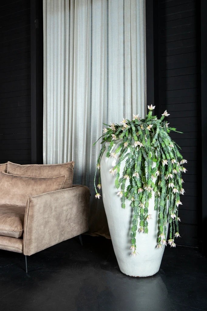 Izze Wit geglazuurde keramische extreme pot hoog by PTMD