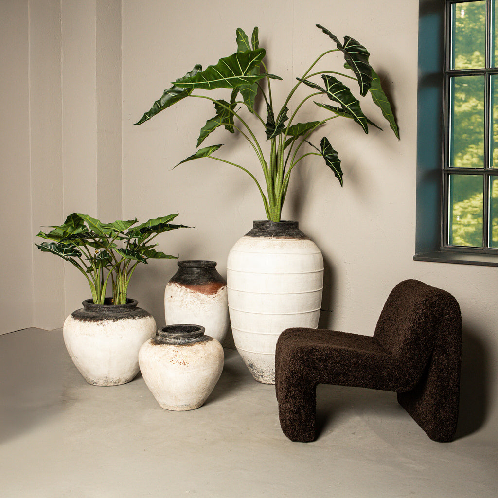 Jinsu Witte ronde GRC pot met donkere rand L - depauwwonen